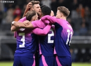 金年会网址-关于荷兰逆转北爱尔兰，卢克-德容建功的信息