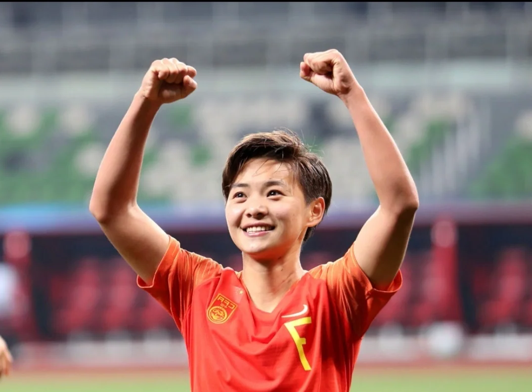 女足国家队备战认真,决心夺冠 女足国家队备战认真,决心夺冠