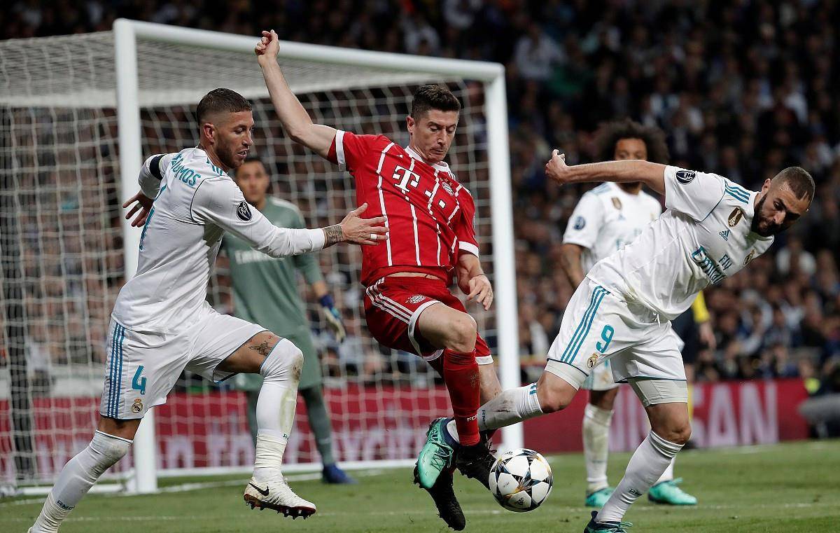 包含武汉卓尔客场输给广州富力，遭遇两连败的词条