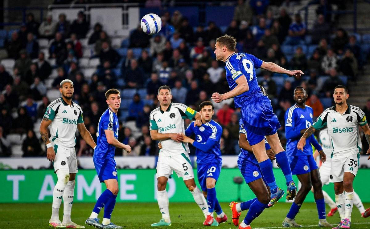 水晶宫主场失利,球员争吵事件引发关注 水晶宫主场失利,球员争吵事件引发关注