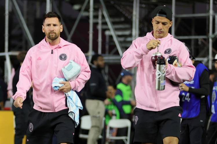 包含世俱杯前瞻：博卡青年与对手交锋看点的词条