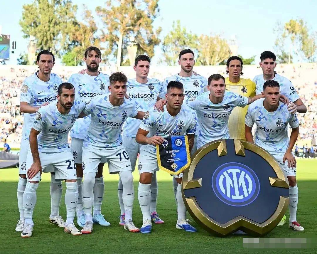 欧洲精英球队的比赛引发球迷狂热支持的简单介绍 欧洲精英球队的比赛引发球迷狂热支持的简单介绍