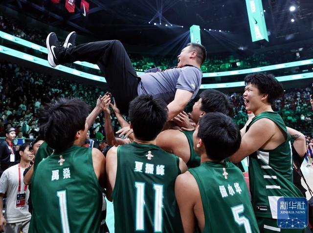 专业篮球联赛赛季中的重磅新闻揭晓的简单介绍 专业篮球联赛赛季中的重磅新闻揭晓的简单介绍