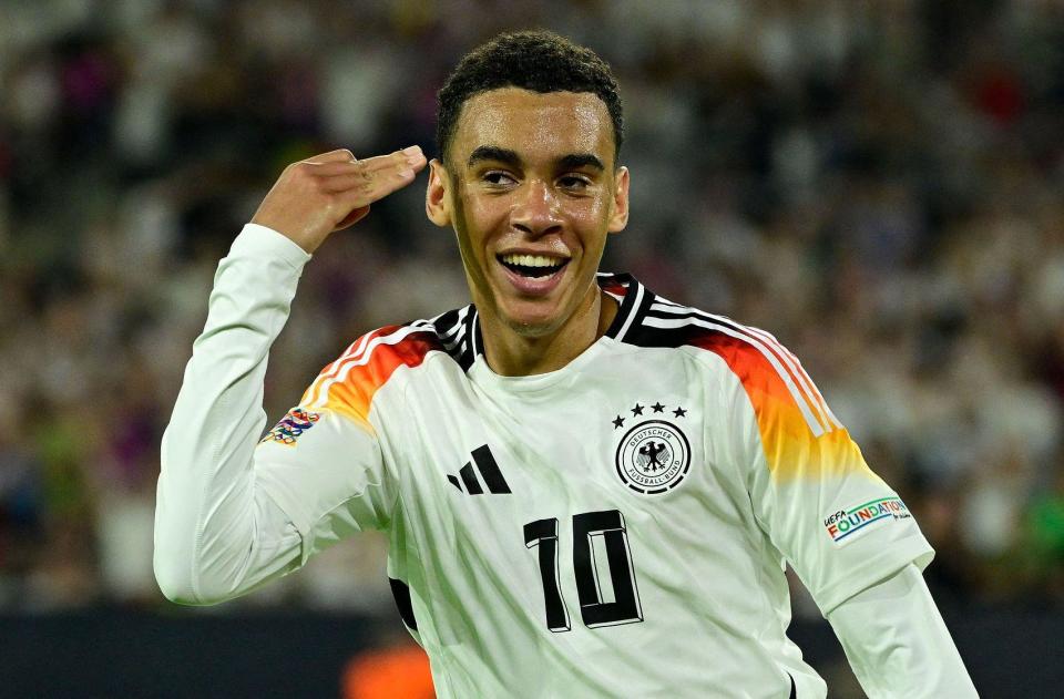 德国国家队成功阻止匈牙利队的反扑的简单介绍 德国国家队成功阻止匈牙利队的反扑的简单介绍