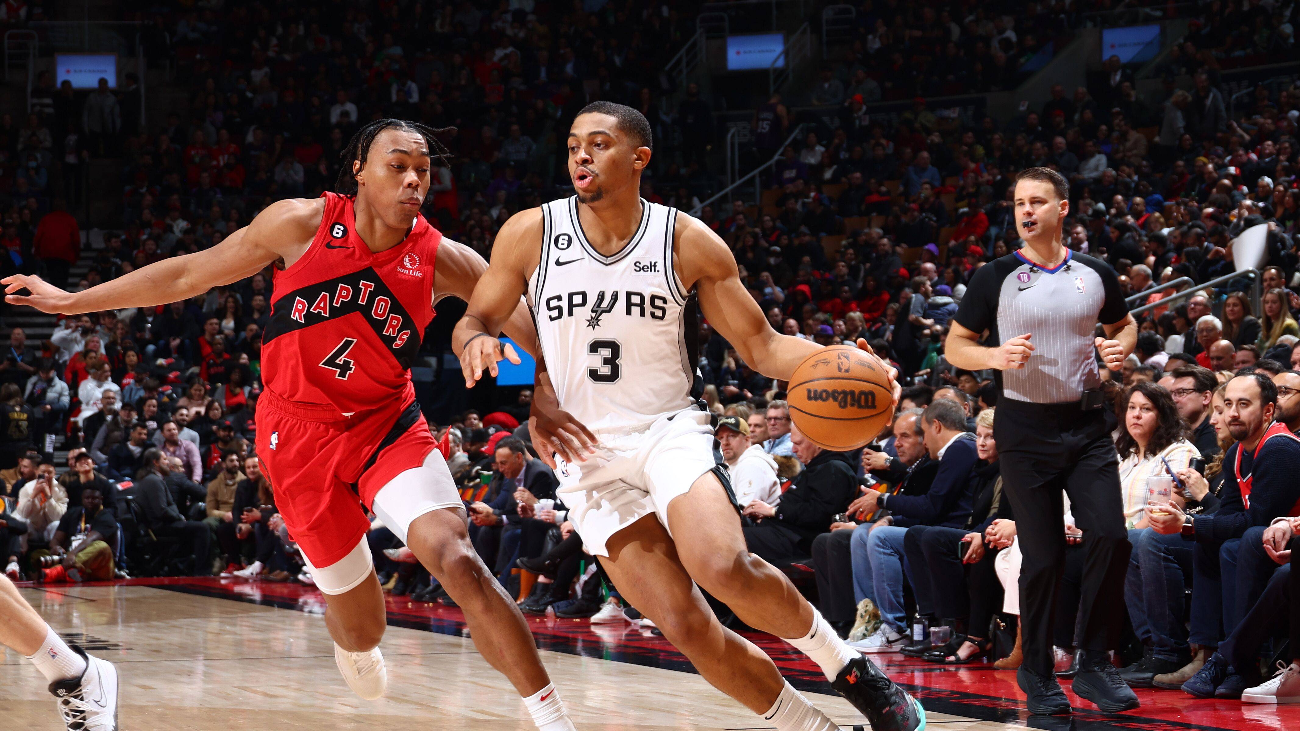 猛龙主控处子秀，率队逆转击败对手的简单介绍