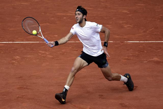 阿根廷选手在网球比赛中获胜 阿根廷选手在网球比赛中获胜