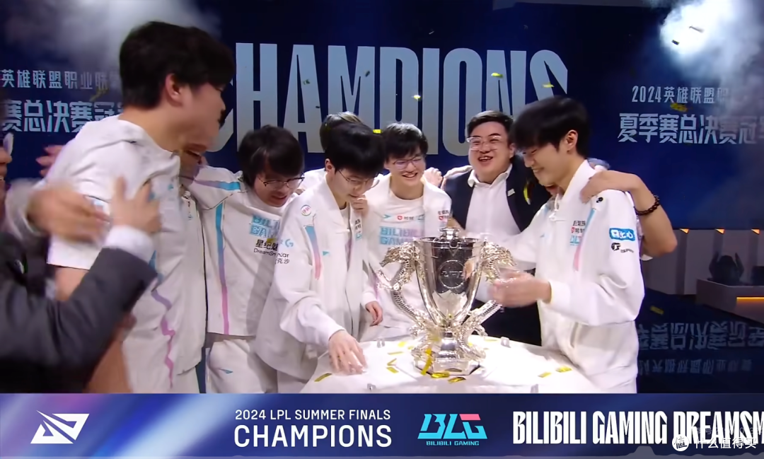 RNG险胜BLG,Bin单局斩获MVP入围赛3:1(深圳) RNG险胜BLG,Bin单局斩获MVP入围赛3:1(深圳)