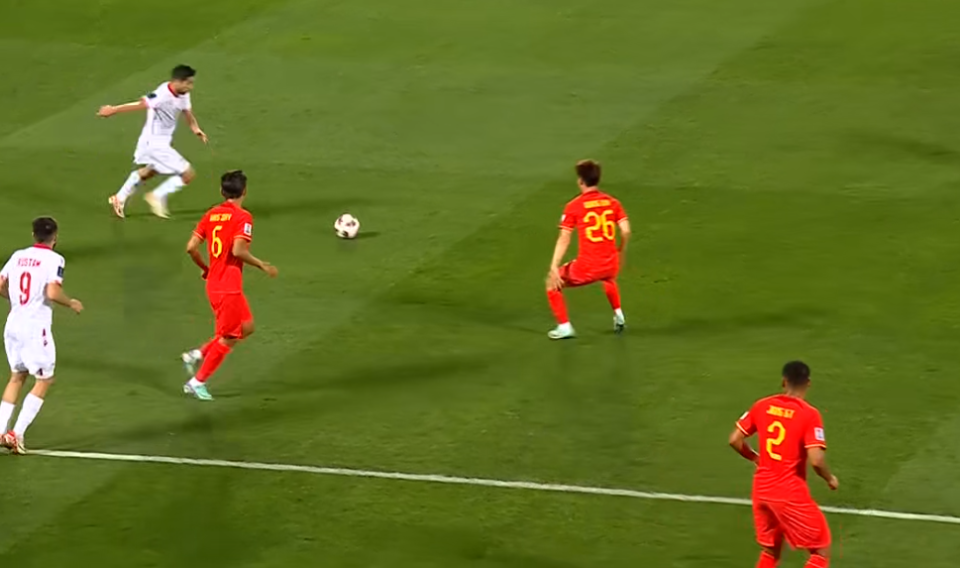 包含防线瓦解!球队后防频频失误,需加强整顿的词条 包含防线瓦解!球队后防频频失误,需加强整顿的词条