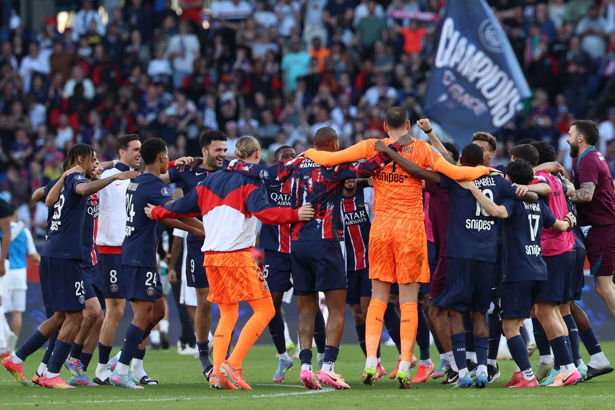 关于巴黎圣日耳曼客场取胜,法甲双雄较量激烈的信息 关于巴黎圣日耳曼客场取胜,法甲双雄较量激烈的信息