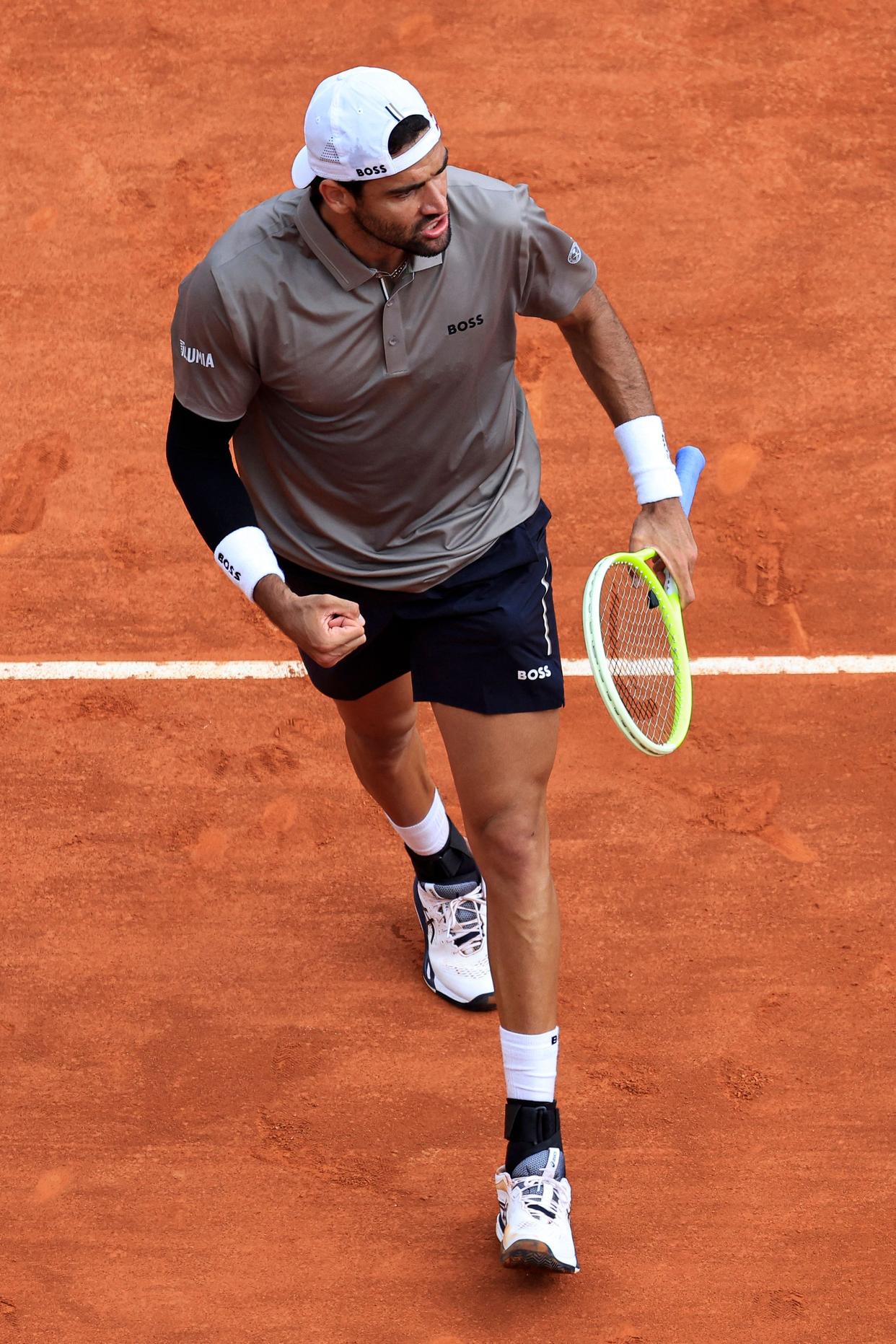 温网横扫蒙特卡洛大师赛,兹维列夫关键制胜 温网横扫蒙特卡洛大师赛,兹维列夫关键制胜