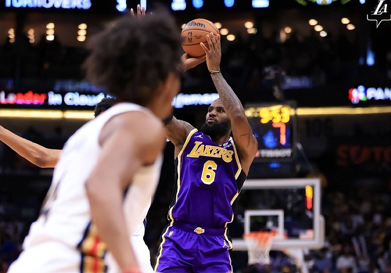 北京队横扫尼克斯，麦科勒姆状态火热