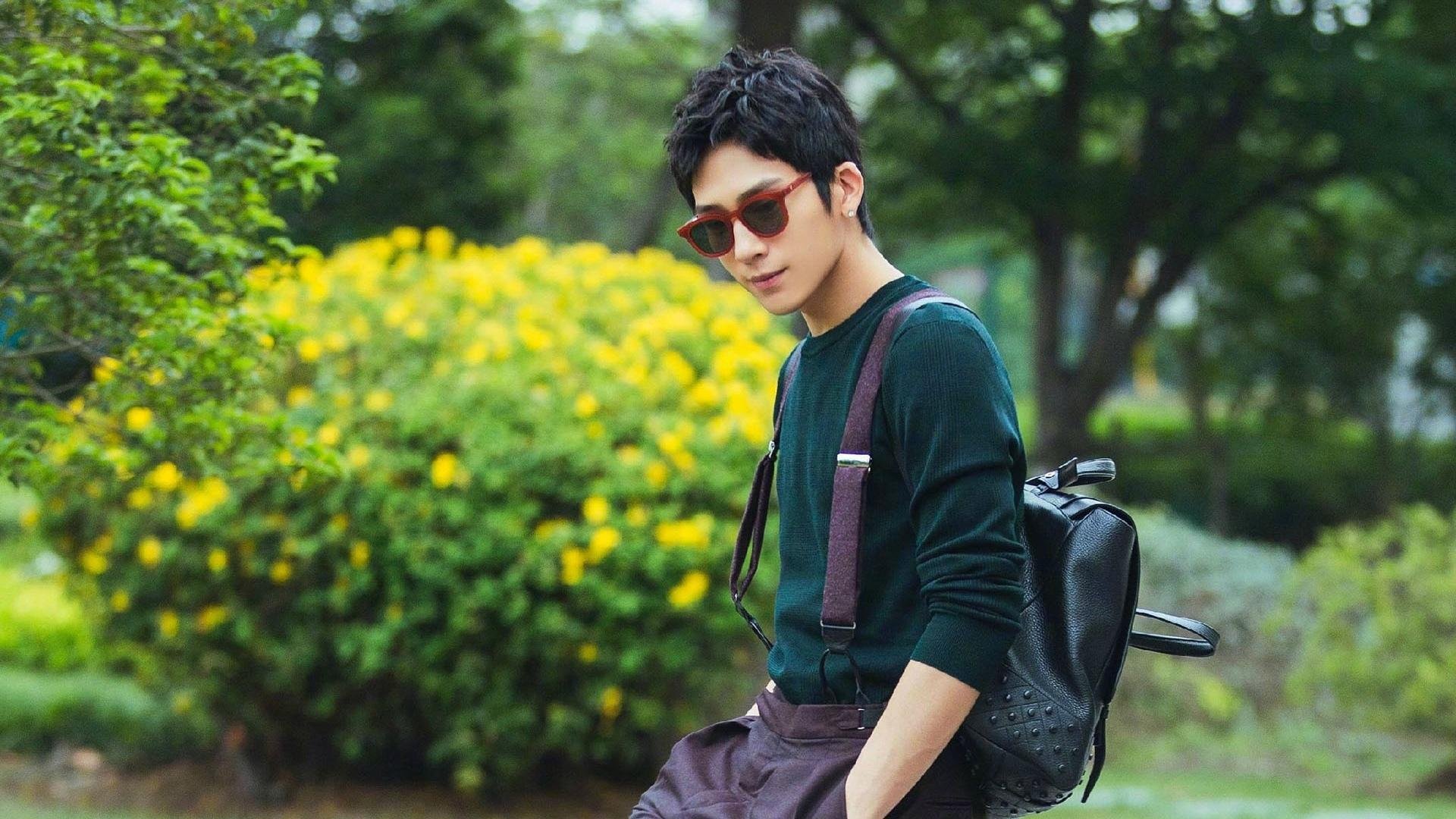 从赛道到球场,战术博弈与团队协作的双重奏—F1年度争冠焦点战与魔术踏平凯尔特人的启示