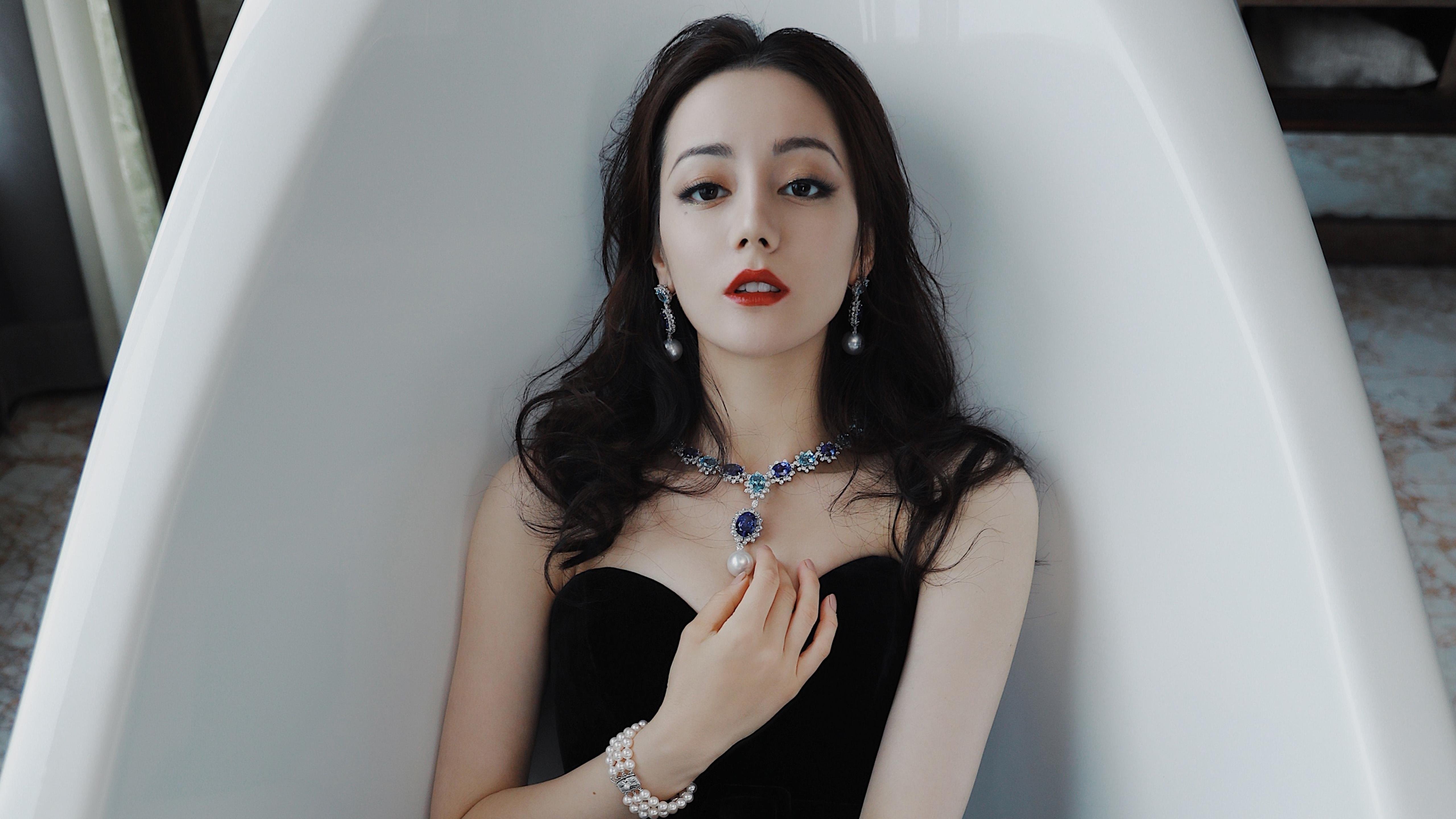 亚洲风暴击穿伊比利亚堡垒，三笘薰的武士刀如何为皇马劈开胜利之路