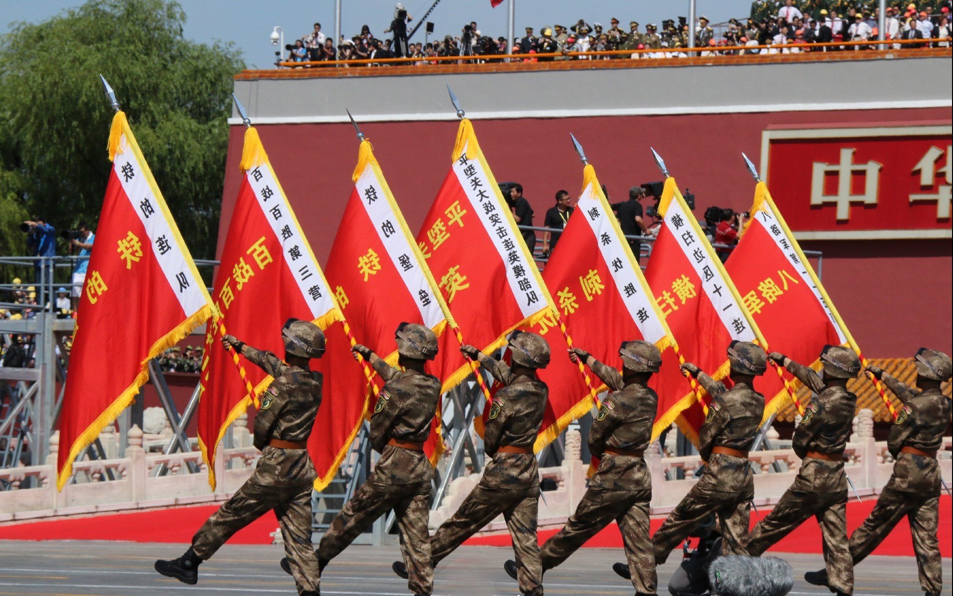 夜星乍现，公牛惊天逆转森林狼，霍勒迪打出生涯之夜