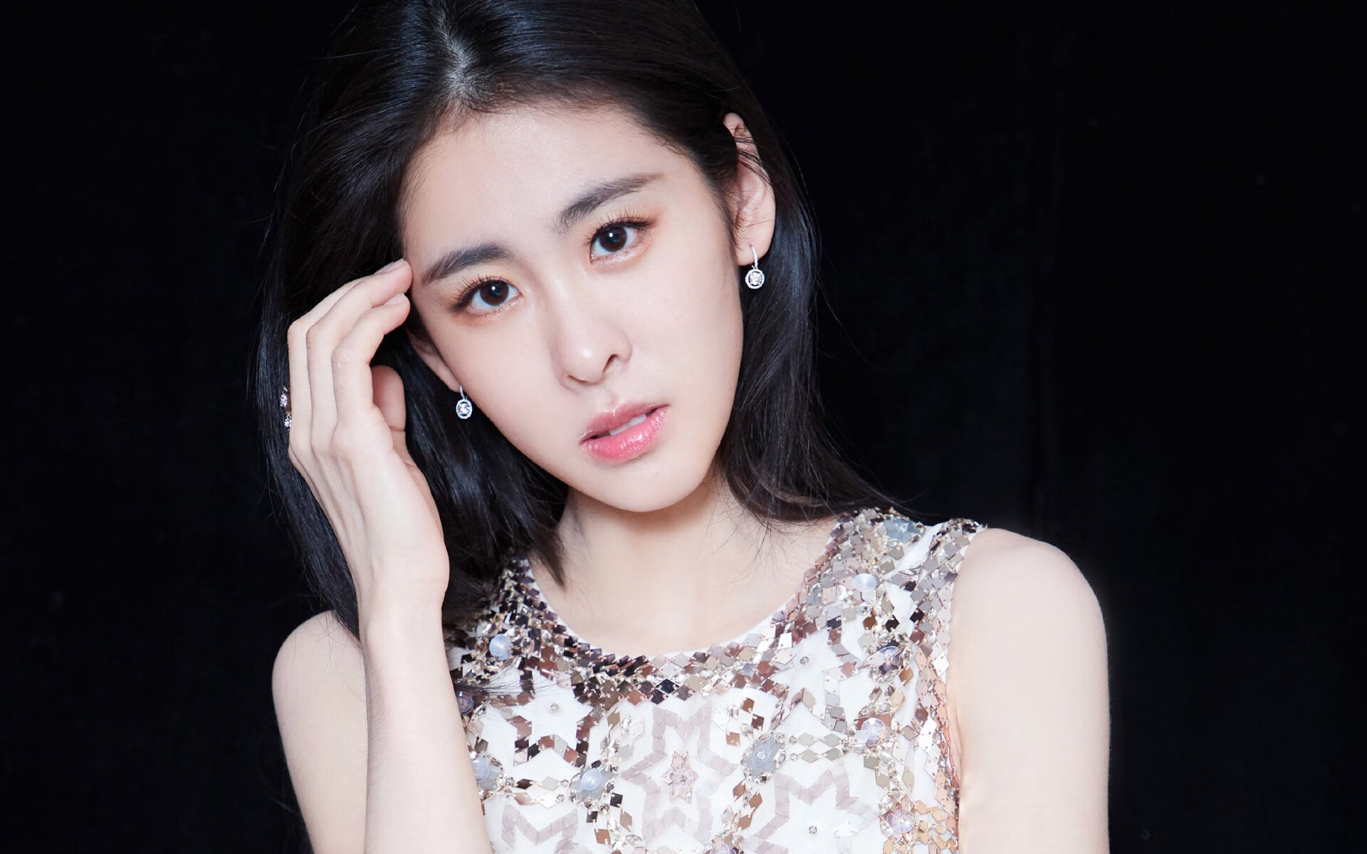 德罗赞完美演绎个人秀，黄蜂铁壁封锁国王溃败